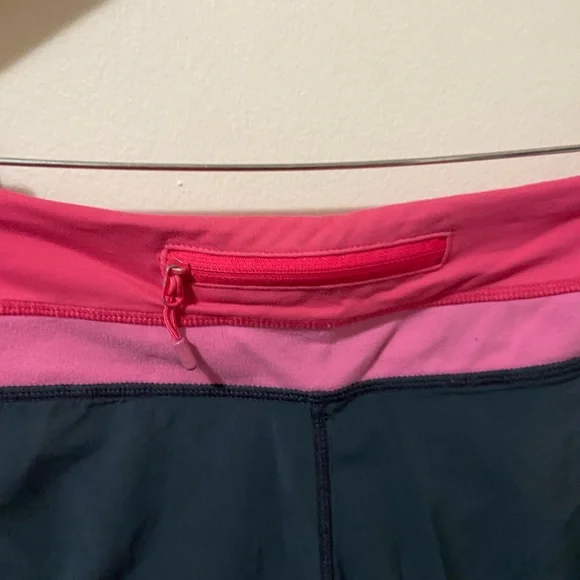 lululemon shorts - Picture 6 of 10